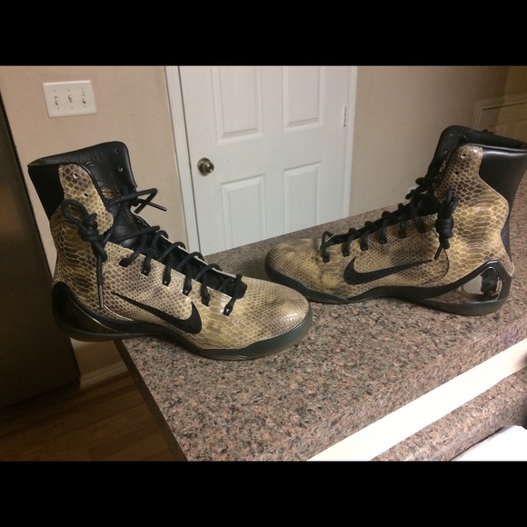 Nike Kobe Bryant - Picture 1 of 8